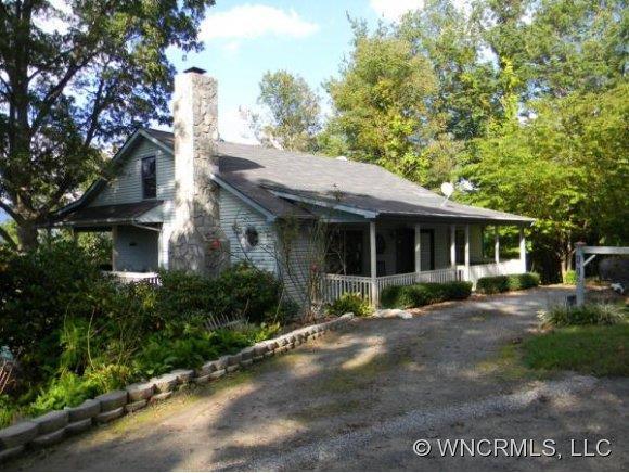 1615 Beaverdam Street, Canton, NC 28716