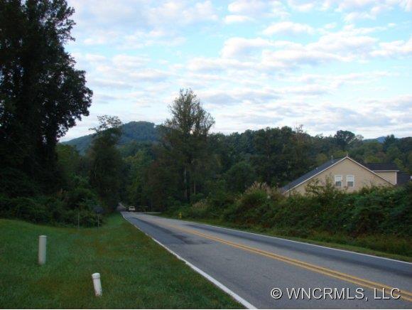 266 Ledbetter Rd., Arden, NC 28704