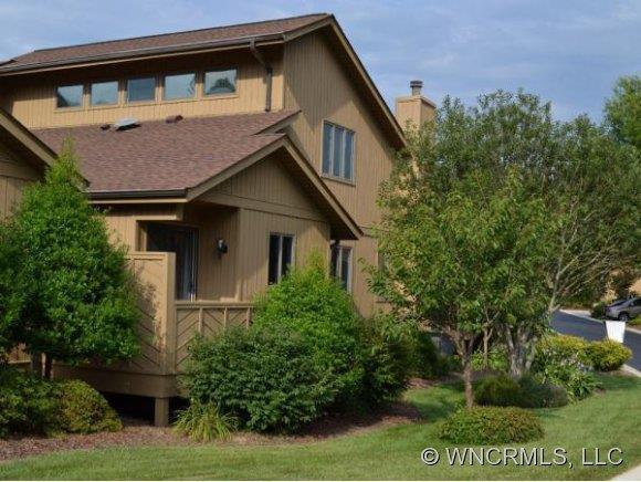 304 Red Oak Drive, Hendersonville, NC 28791