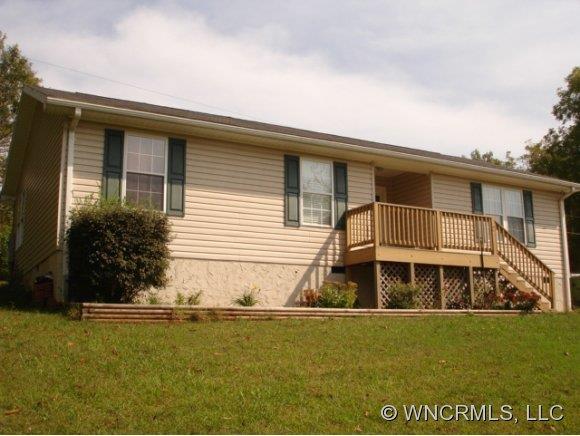 2 Myra Pl., Asheville, NC 28806