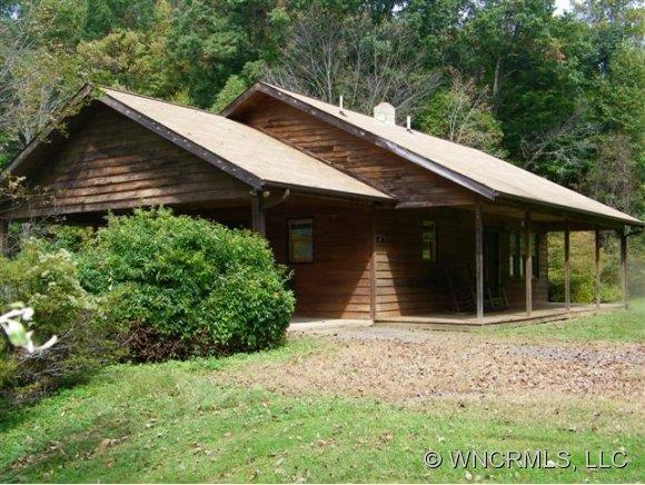 47 Old Chimney Drive, Burnsville, NC 28714