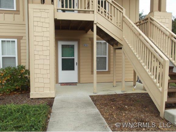 1805 Deermouse Way, Hendersonville, NC 28792