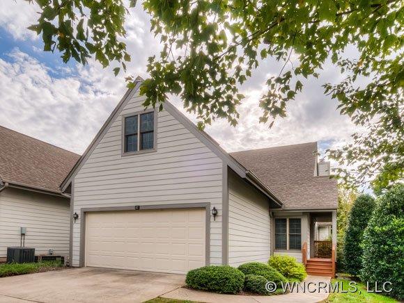 17 Little Cedar Court, Asheville, NC 28805