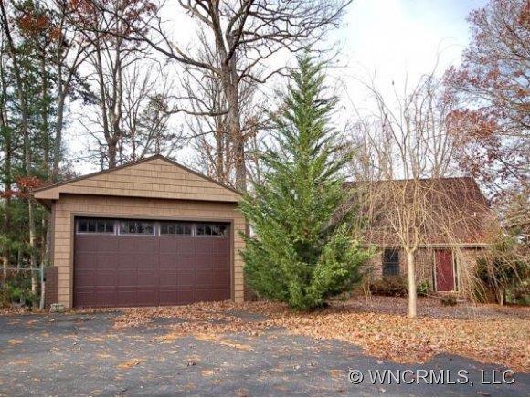 11 Tracy Lane, Weaverville, NC 28787