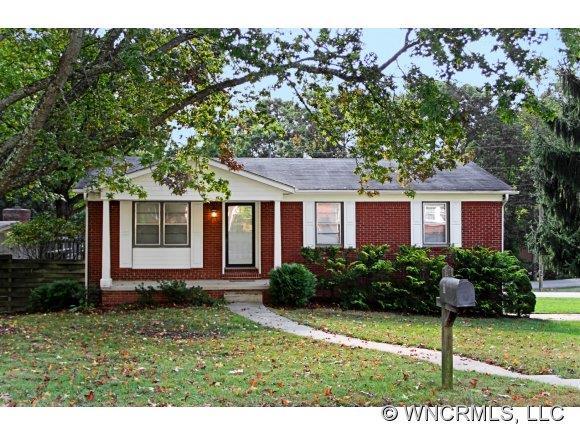 11 Woodhaven Drive, Arden, NC 28704