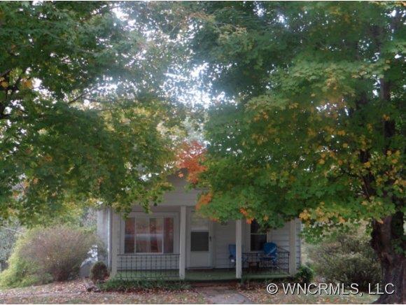 152 Murphy Hill Road, Weaverville, NC 28787