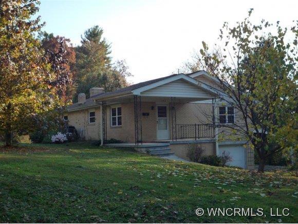 142 Byrd La, Hendersonville, NC 28792