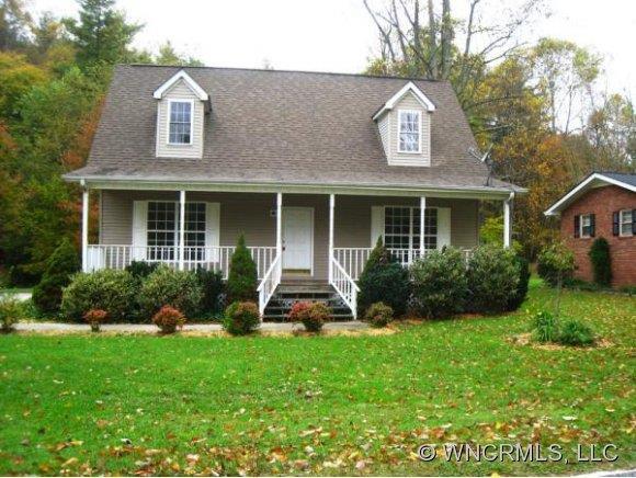 515 Carson Drive, Hendersonville, NC 28791