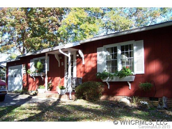 178 Storm Ridge Rd., Lake Lure, NC 28746