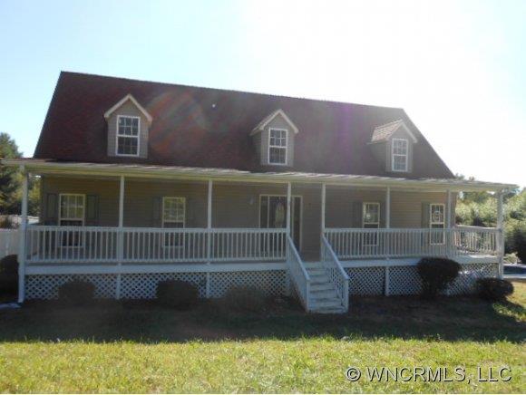 1010 North Allen Road, Hendersonville, NC 28792