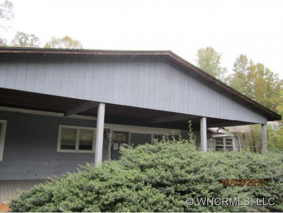 425 Old Holbert Road, Hendersonville, NC 28792