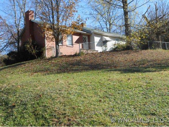 75 Spring Street, Canton, NC 28716