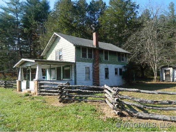 300 Crab Creek Road, Hendersonville, NC 28739