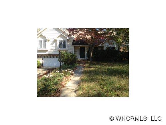 9 Bowling Green Lane, Arden, NC 28704