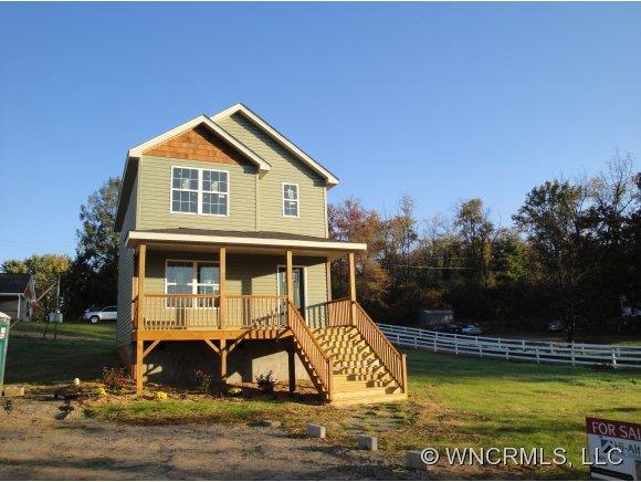 661 Sand Hill Rd, Asheville, NC 28806