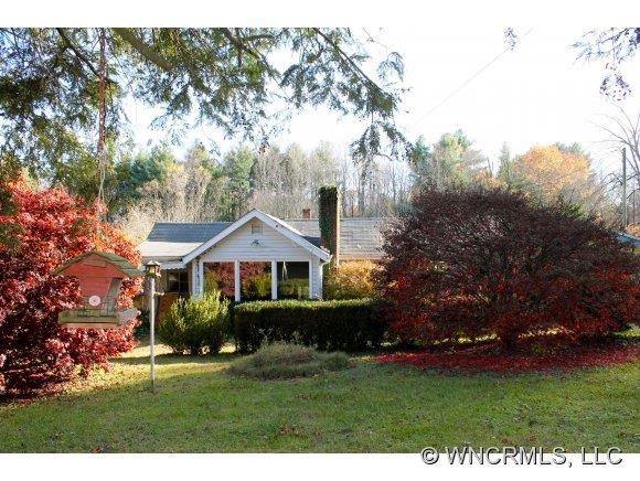 52 Sherwood Forest Dr, Arden, NC 28704