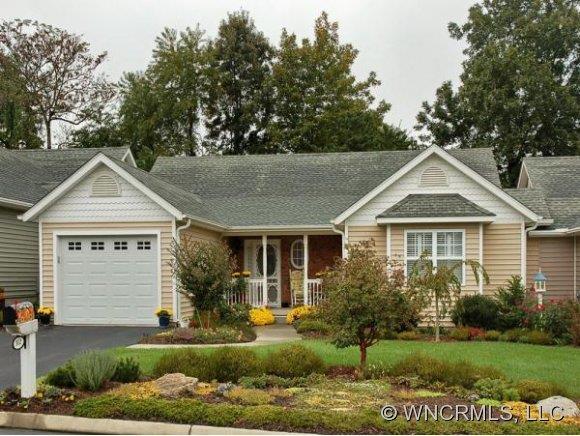 312 Charlestown Drive, Hendersonville, NC 28792