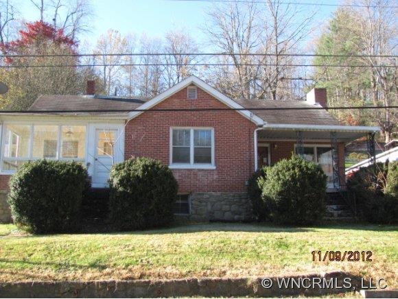 147 Chestnut Park Drive, Waynesville, NC 28786