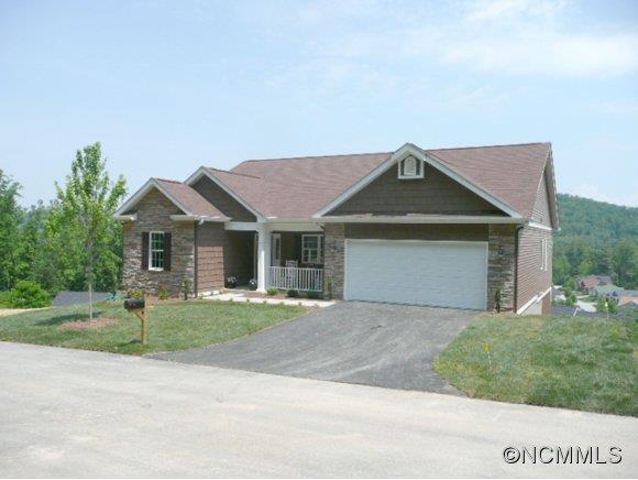 325 Shaws Creek Farm Road, Hendersonville, NC 28739