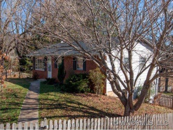 43 Avery Creek Road, Arden, NC 28704