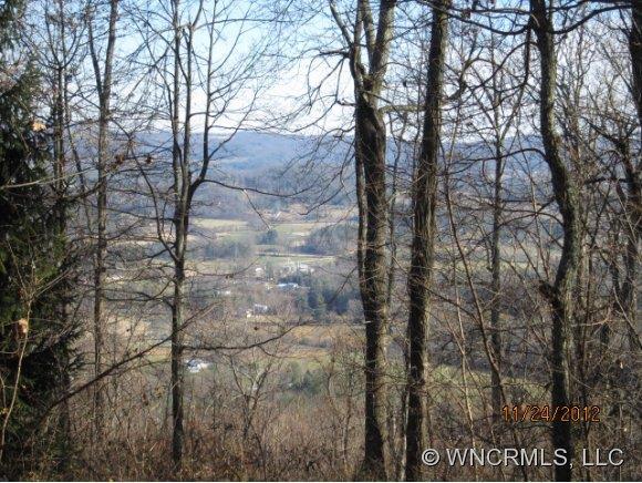 395 Rugged Top Rd., Hendersonville, NC 28792