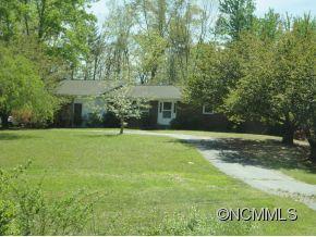 4070 Sugarloaf Rd, Hendersonville, NC 28792