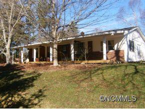54 Big Willow Rd., Hendersonville, NC 28739