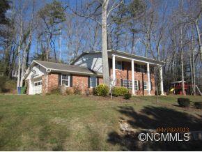 33 Rhododendron Place, Asheville, NC 28805