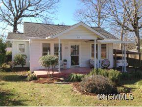 112 Spring Garden Ave, Hendersonville, NC 28739
