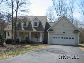 105 Cherry Blossom Lane, Hendersonville, NC 28791