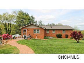 11 Westview Street, Waynesville, NC 28786