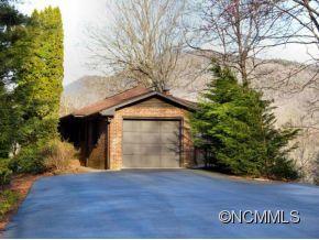 941 Dupont Road, Hendersonville, NC 28739