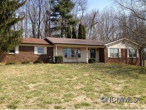 119 Dare Ln., Flat Rock, NC 28731