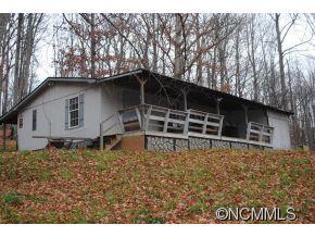 162 Slick Holler Dr., Waynesville, NC 28786