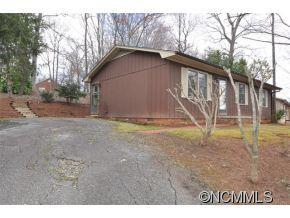 555 Peak Street, Columbus, NC 28722