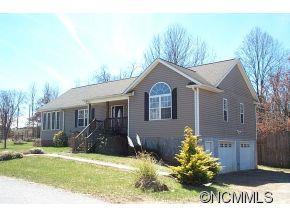 106 Smith Graveyard Rd, Asheville, NC 28806