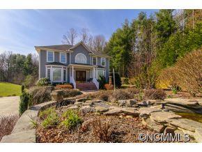 16 Crestview Ct, Asheville, NC 28806