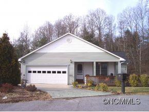 137 Red Cedar Drive, Hendersonville, NC 28792