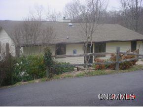 544 Chestnut Walk Dr., Waynesville, NC 28786