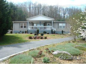 664 Roper Road, Flat Rock, NC 28731