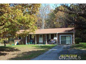 126 Upward Acres Street, Hendersonville, NC 28726