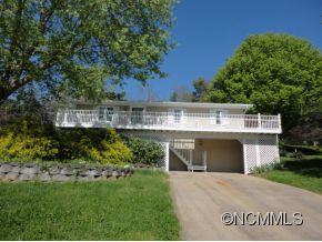 7 Wildwood Ln, Weaverville, NC 28787