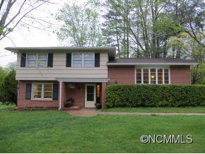 125 Castlerock Dr, Asheville, NC 28806