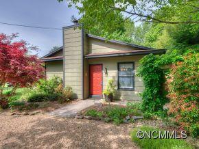 221 Flat Creek Rd., Black Mountain, NC 28711