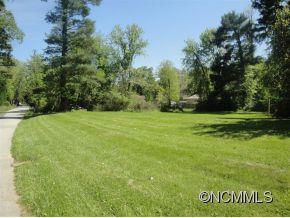 Arlington Pl., Hendersonville, NC 28791