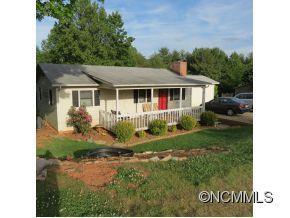 43 Moss Rd., Weaverville, NC 28787