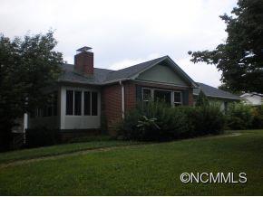 865 Lakeshore Dr., Asheville, NC 28804