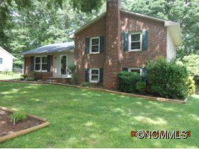 137 Castlerock Drive, Asheville, NC 28806