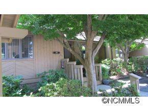 702 Red Oak Drive, Hendersonville, NC 28791