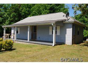 144 Mills Ave, Brevard, NC 28712